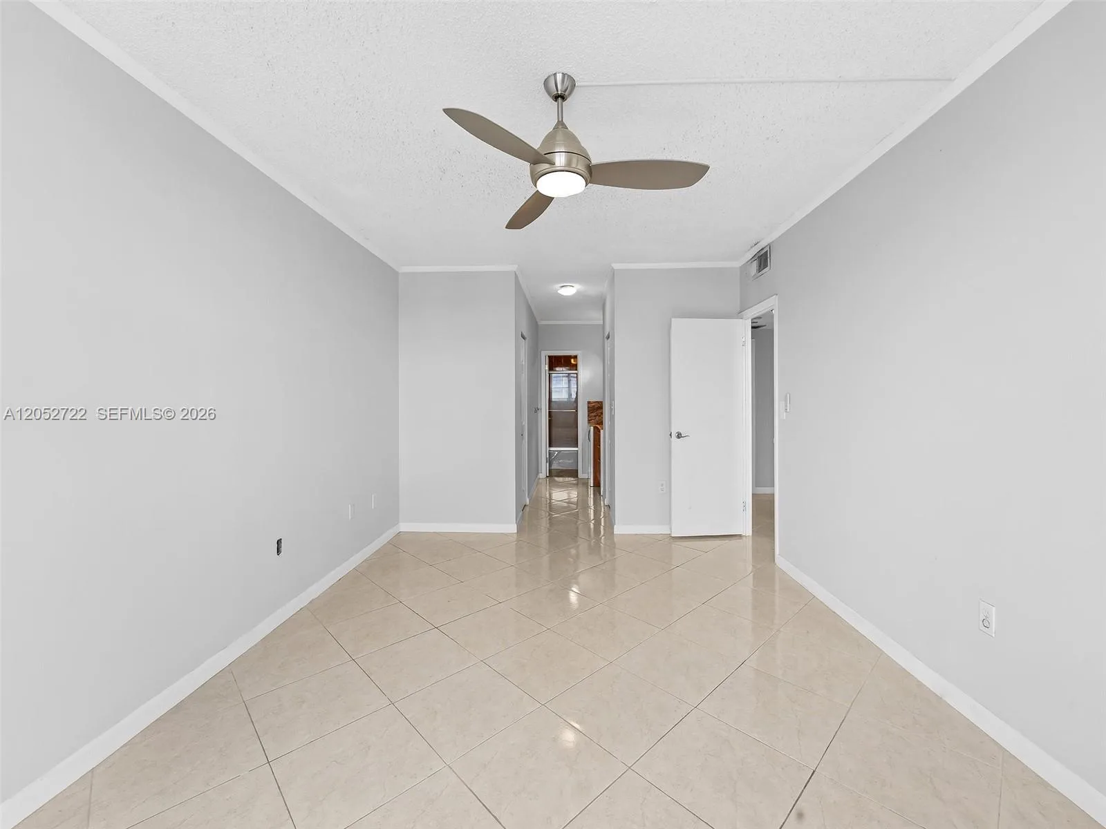 500 Bayview Dr # 1421, Sunny Isles Beach, FL 33160 photo 9