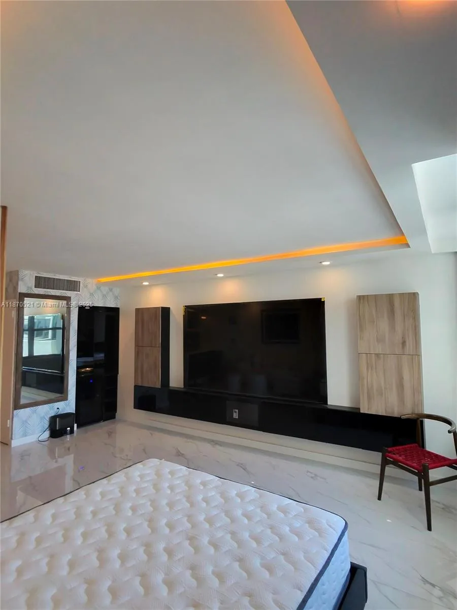 2899 Collins Ave # 1634, Miami Beach, FL 33140 photo 8