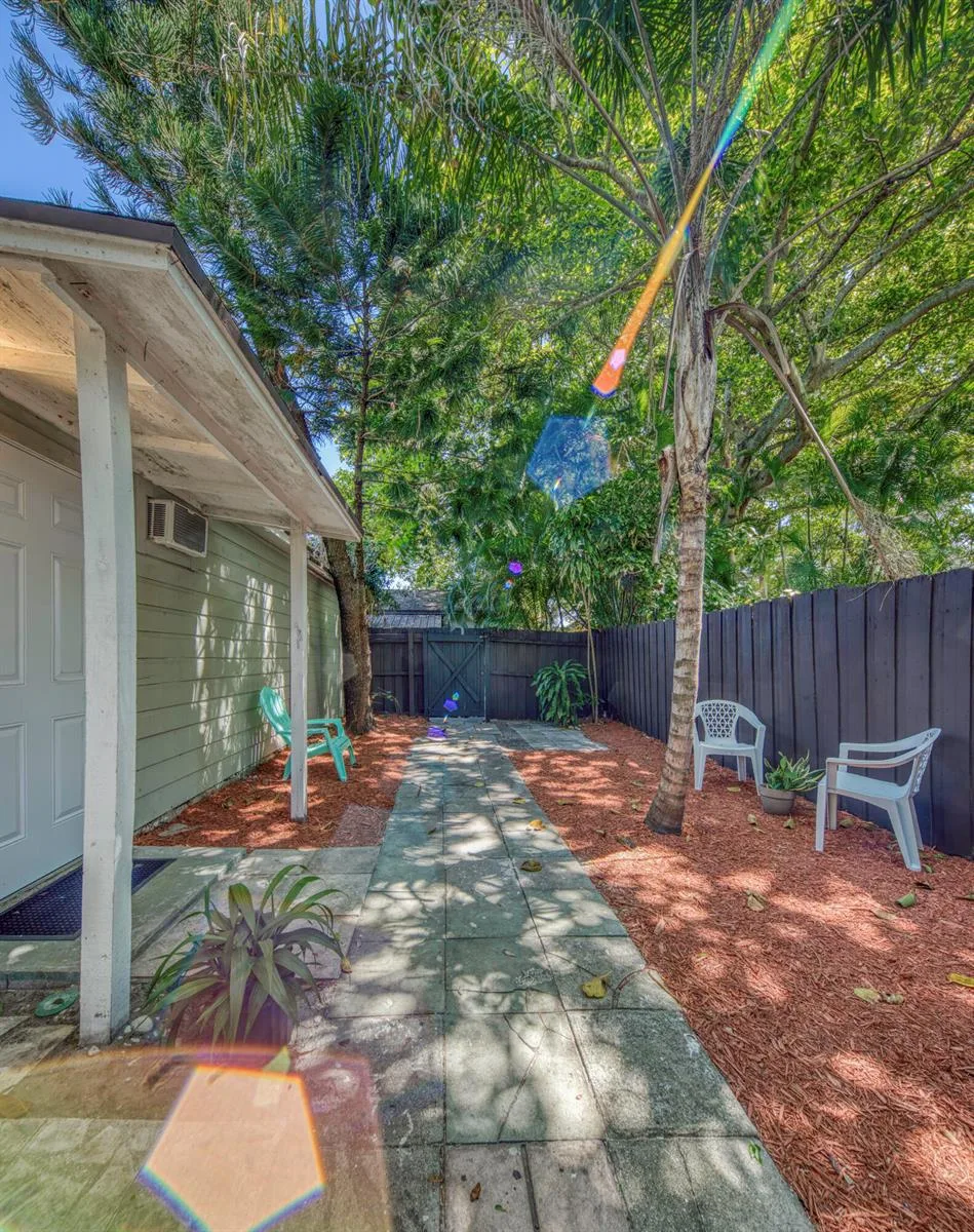 519 S M Street # 2 (rear), FL 33460
