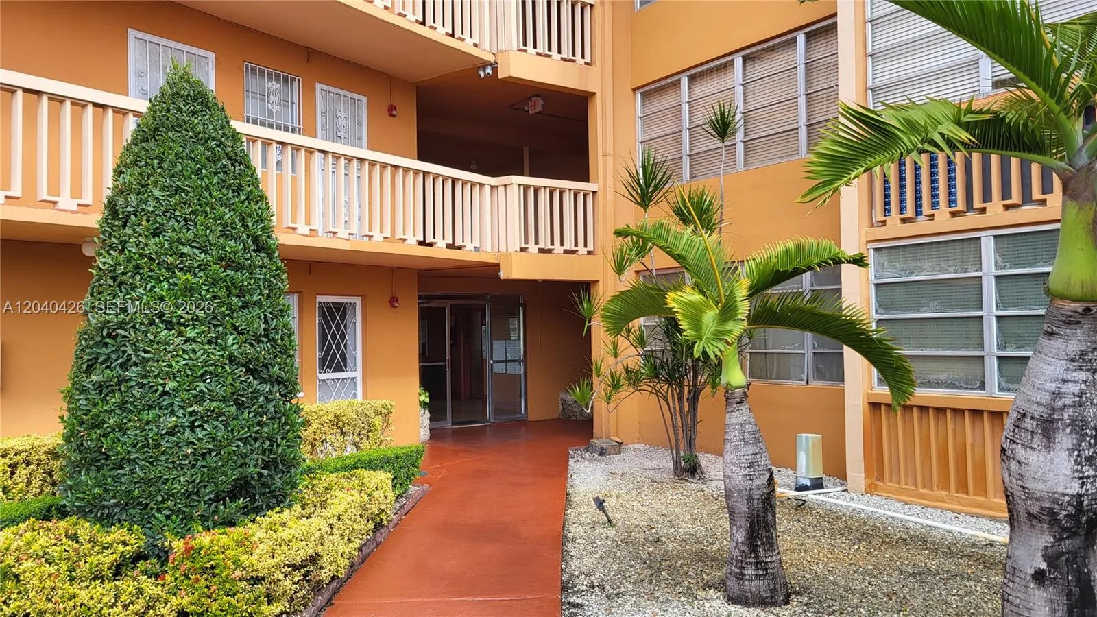 1591 NE Miami Gardens Dr # 306, Miami, FL 33179