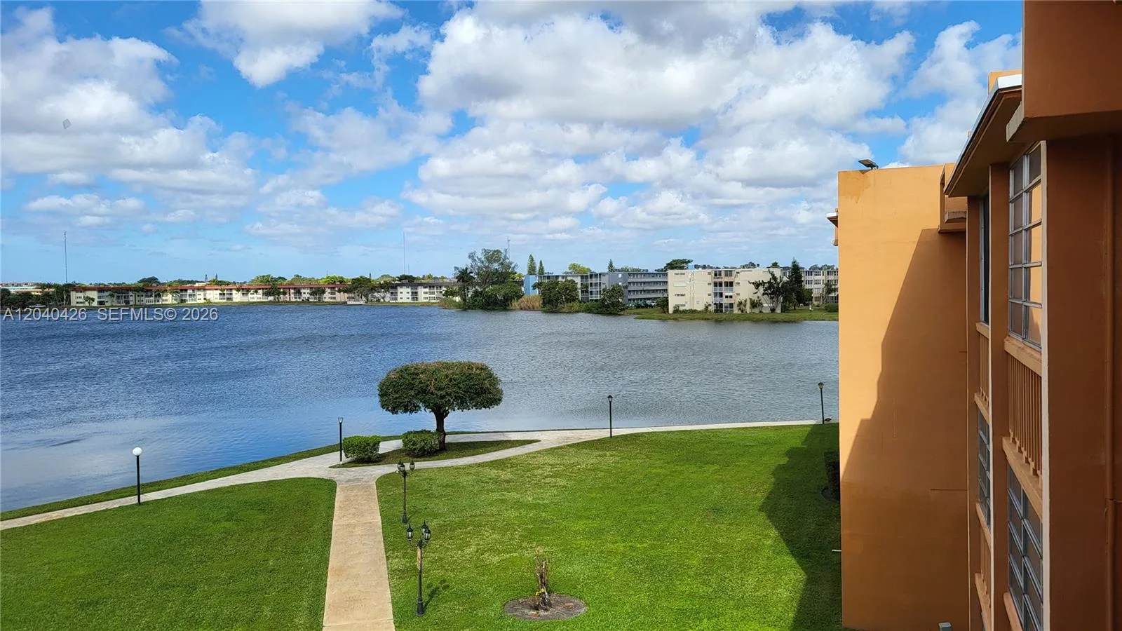 1591 NE Miami Gardens Dr # 306, Miami, FL 33179 photo 6