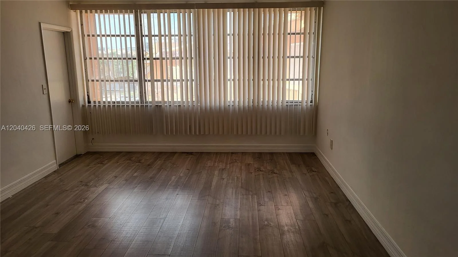 1591 NE Miami Gardens Dr # 306, Miami, FL 33179 photo 8