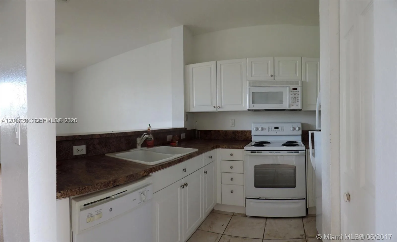 1395 NE 33rd Ave # 206-26, Homestead, FL 33033 photo 5