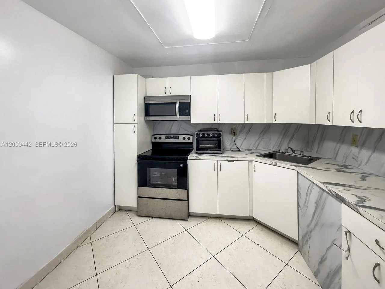 2750 NE 183rd St # 407, Aventura, FL 33160 photo 3