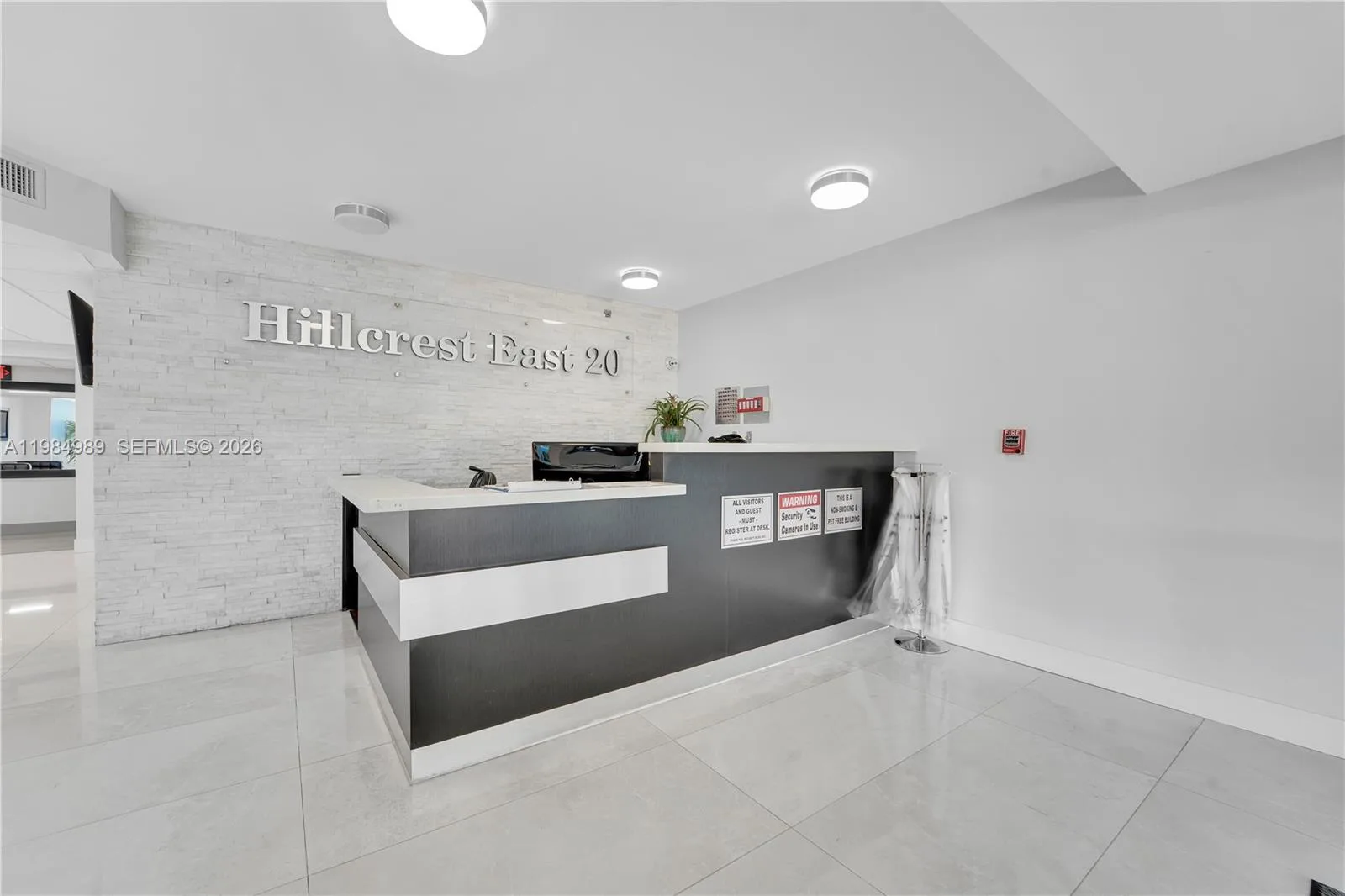 919 Hillcrest Dr # 210, Hollywood, FL 33021 photo 4