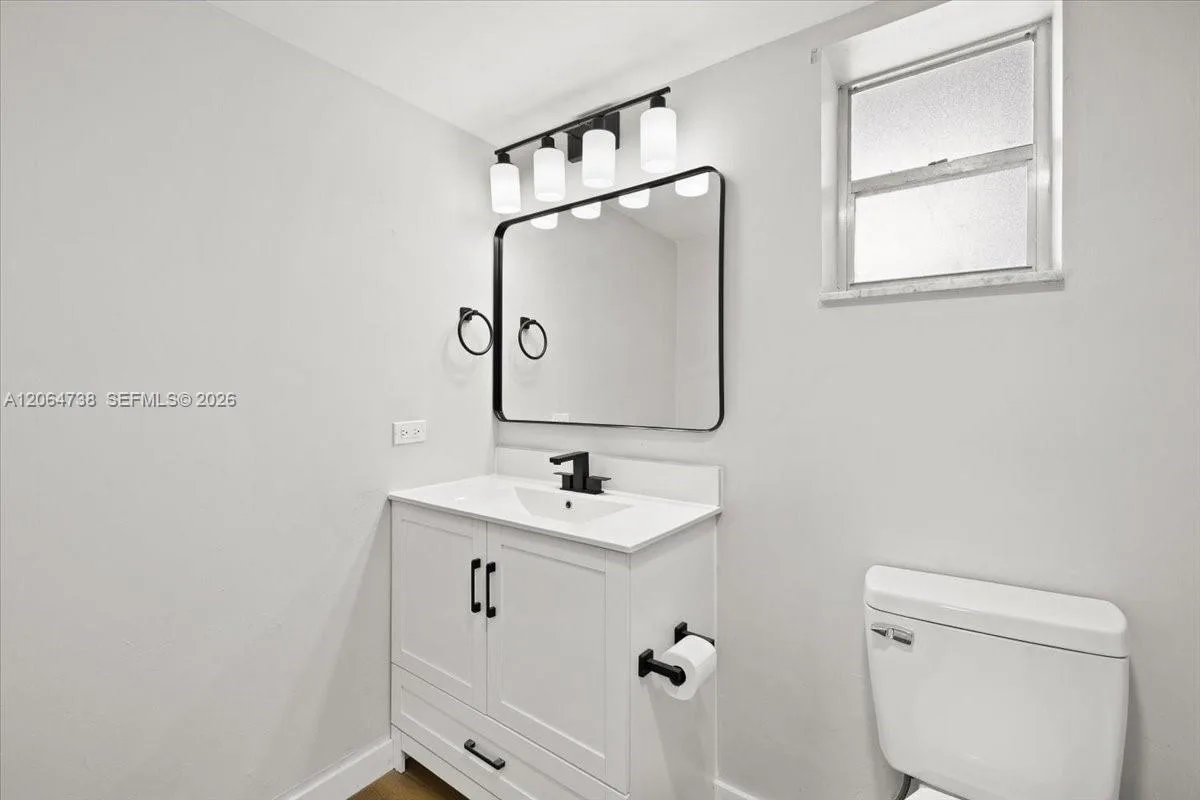 447 NE 195 th St # 414, Miami, FL 33179 photo 6