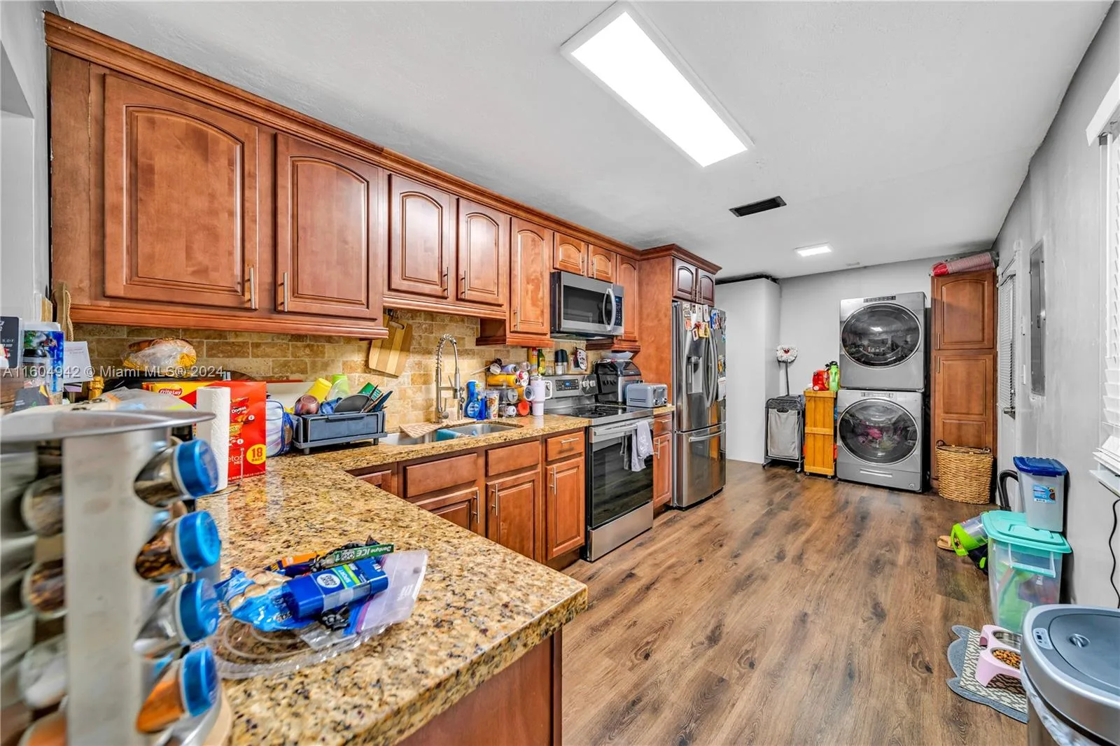 875 E 29th St, Hialeah, FL 33013 photo 5