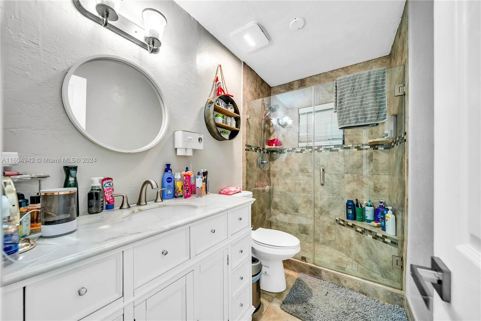 875 E 29th St, Hialeah, FL 33013 photo 8