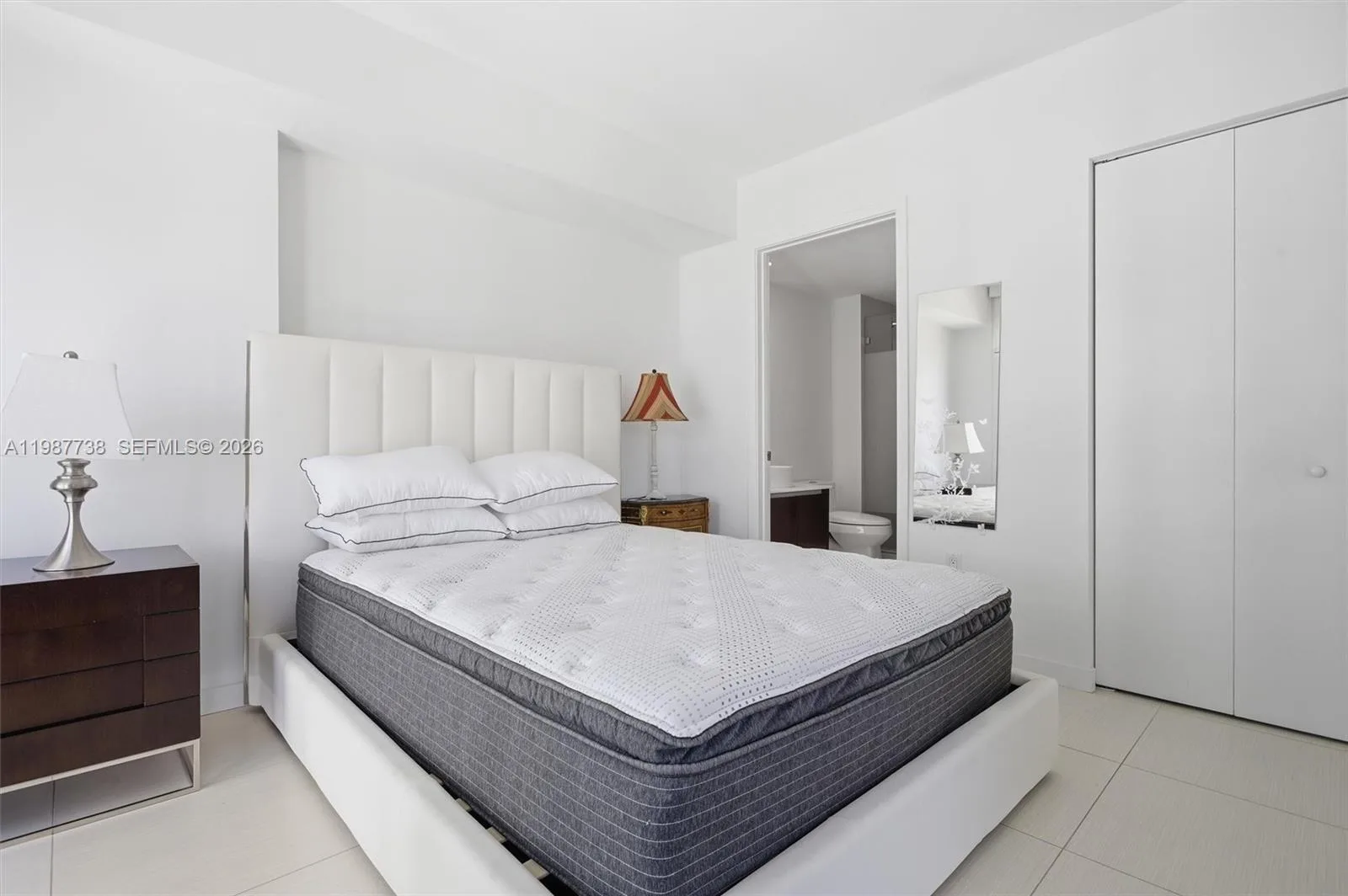 31 SE 6th St # 2504, Miami, FL 33131 photo 13