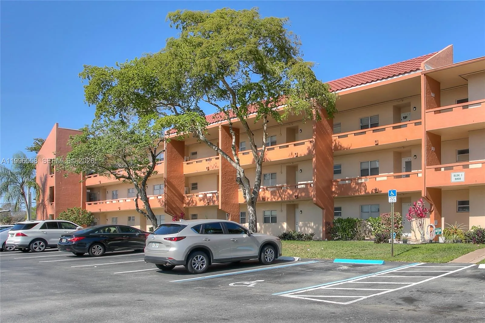 8810 W Mcnab Rd # 306, Tamarac, FL 33321