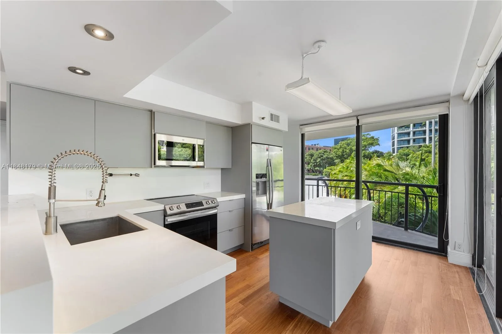 2843 S Bayshore Dr # 3F, Miami, FL 33133 photo 4