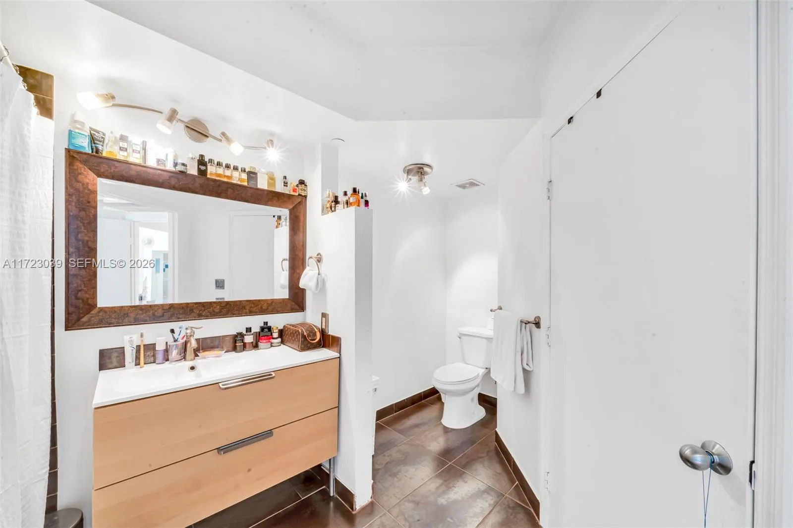 1330 West Ave # 1904, Miami Beach, FL 33139 photo 11