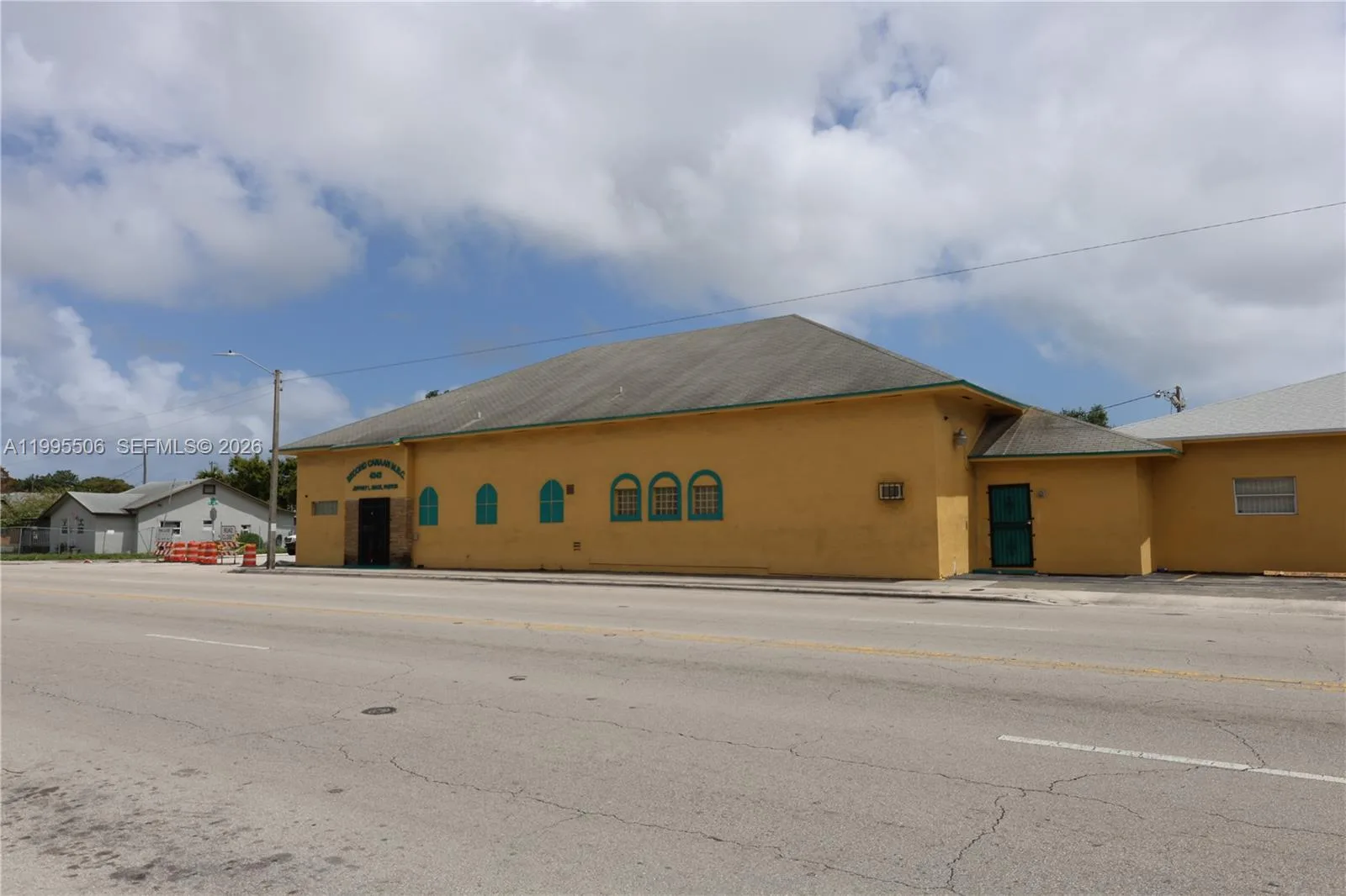 4343 NW 17th Ave, Miami, FL 33142 photo 2