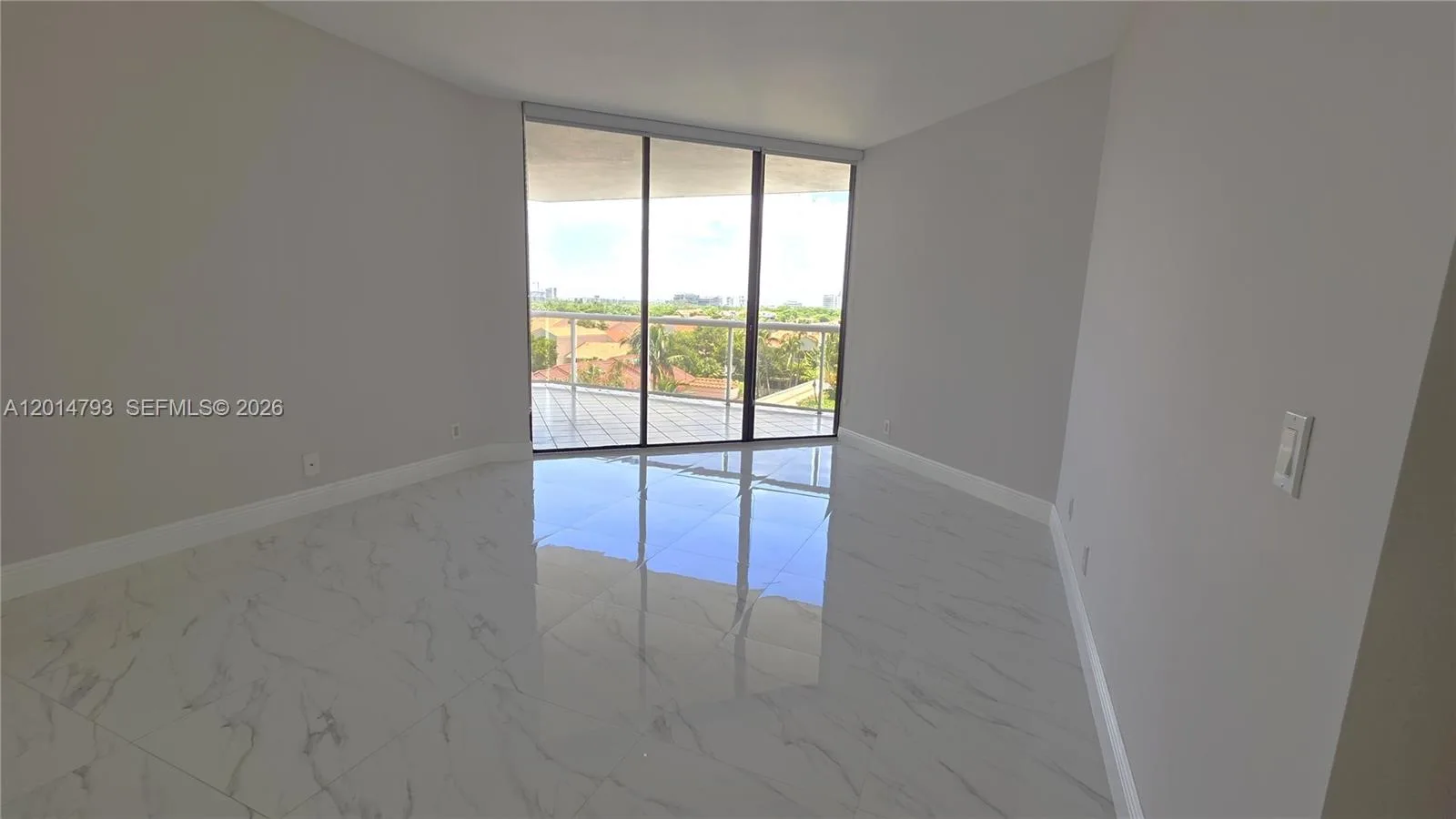 3610 Yacht Club Dr # 615, Aventura, FL 33180 photo 2