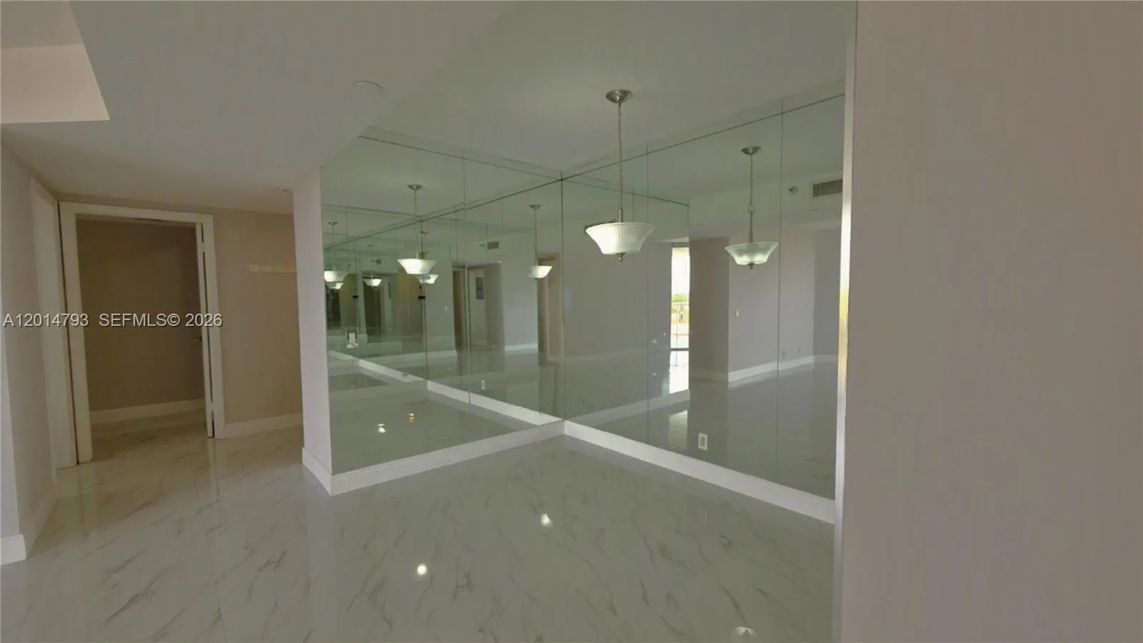3610 Yacht Club Dr # 615, Aventura, FL 33180 photo 3