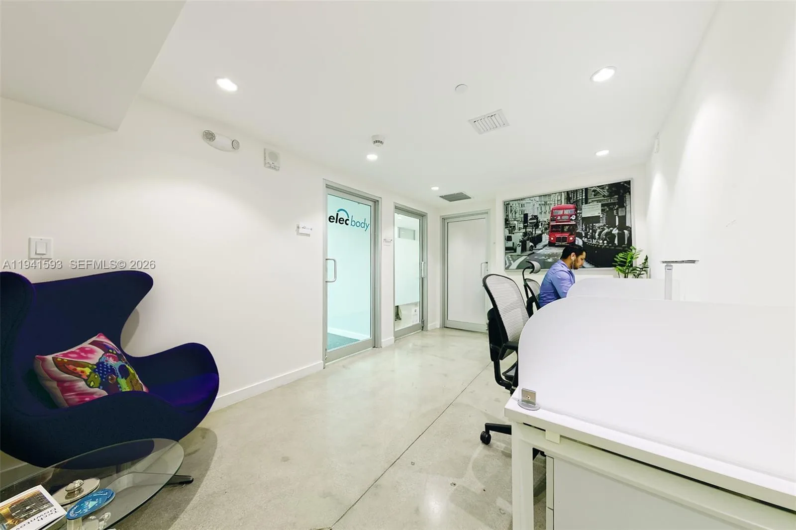 350 S Miami Ave # CUA, Miami, FL 33130 photo 2