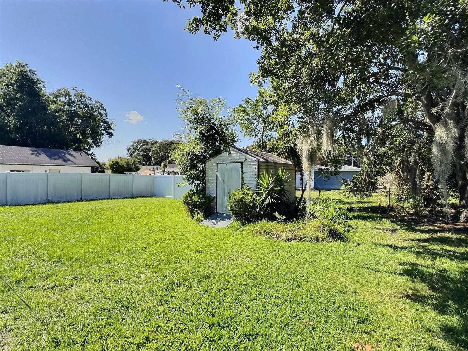 805 E Bella Vista Street, Lakeland, FL 33805 photo 5
