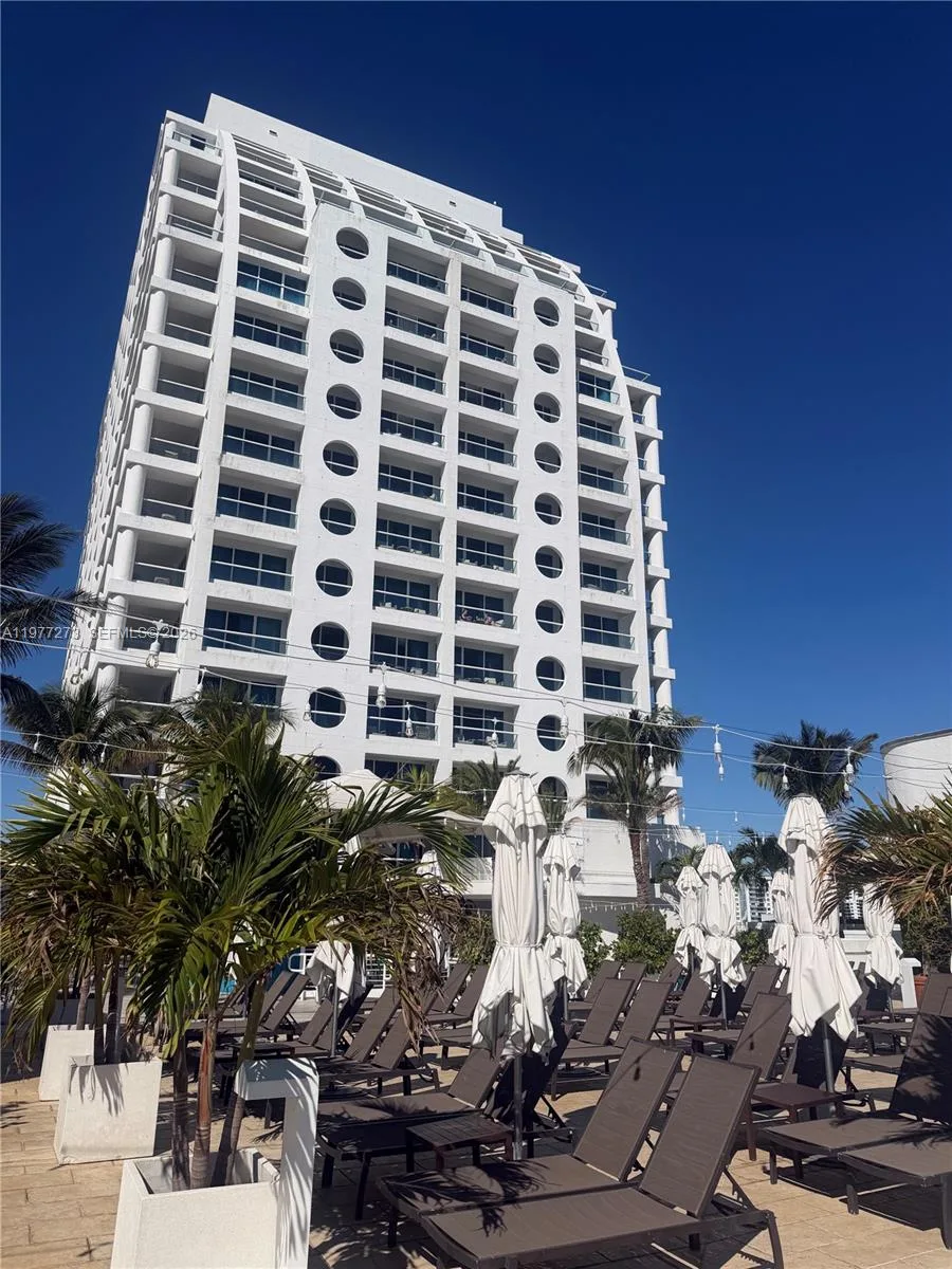 551 N Fort Lauderdale Beach Blvd # R1810, Fort Lauderdale, FL 33304 — zdjęcie 2