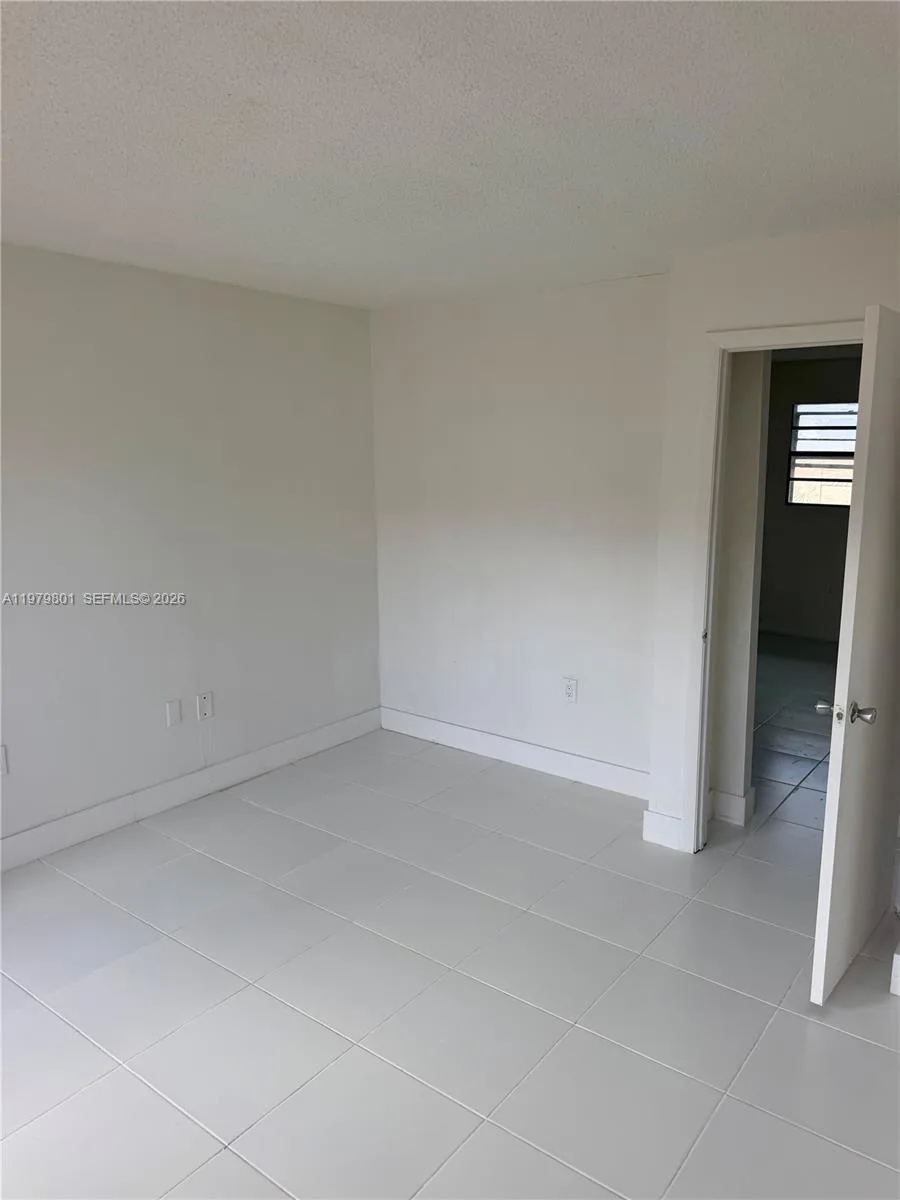 1077 NW 45th Ave # 0, Miami, FL 33126 photo 3