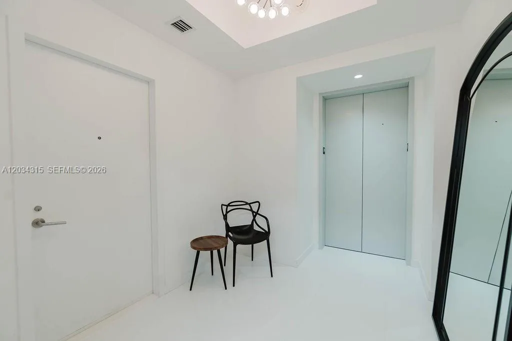 851 NE 1st Ave # 2403, Miami, FL 33132 photo 3