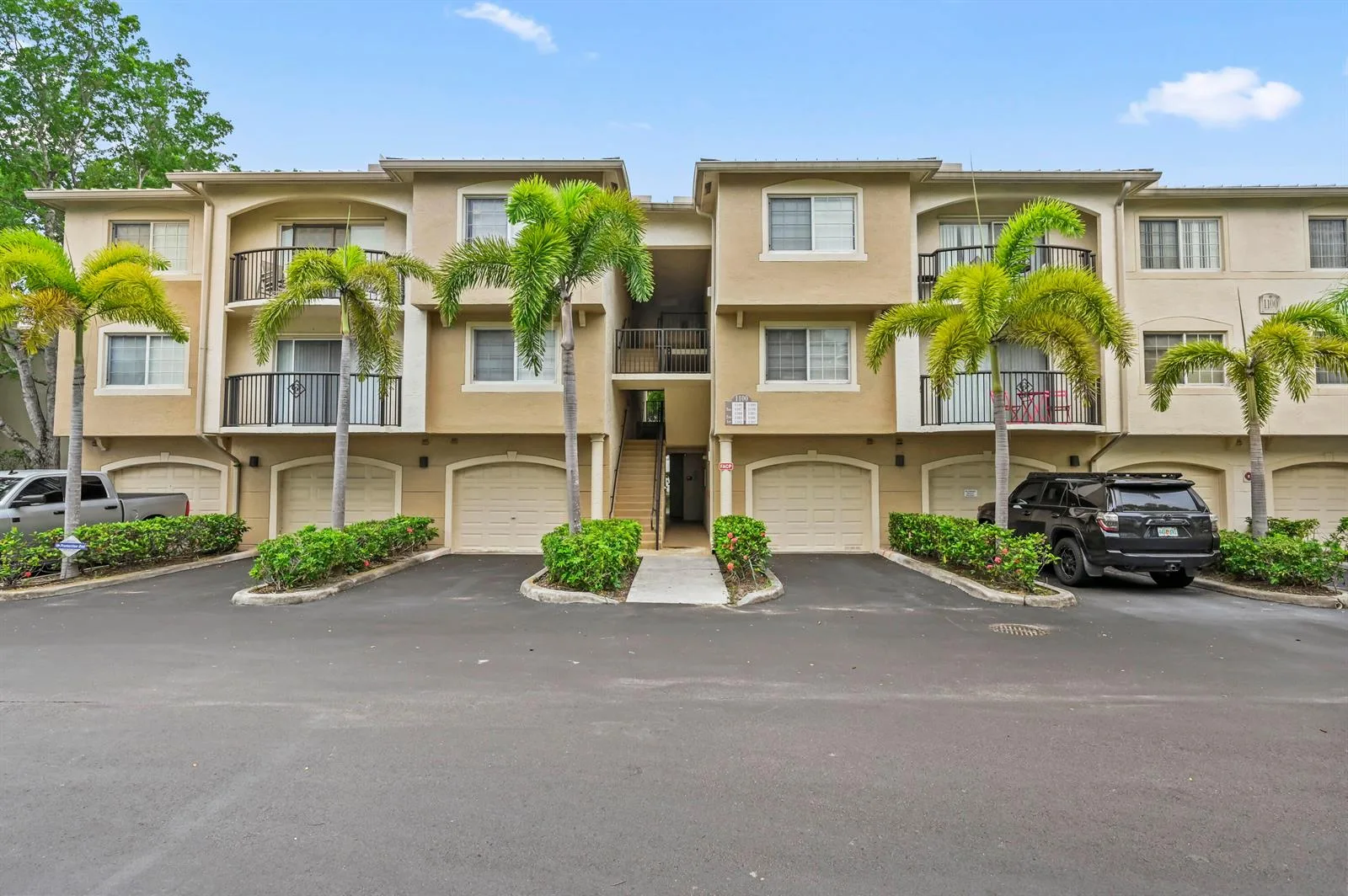 1100 S Crestwood Ct Court S # 1109, Royal Palm Beach, FL 33411