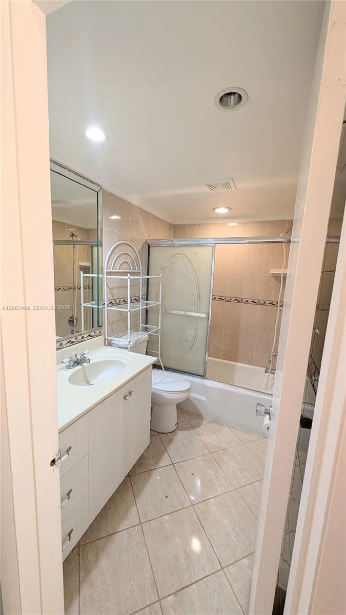19051 NE 2nd Ave # 1507, Miami, FL 33179 photo 11