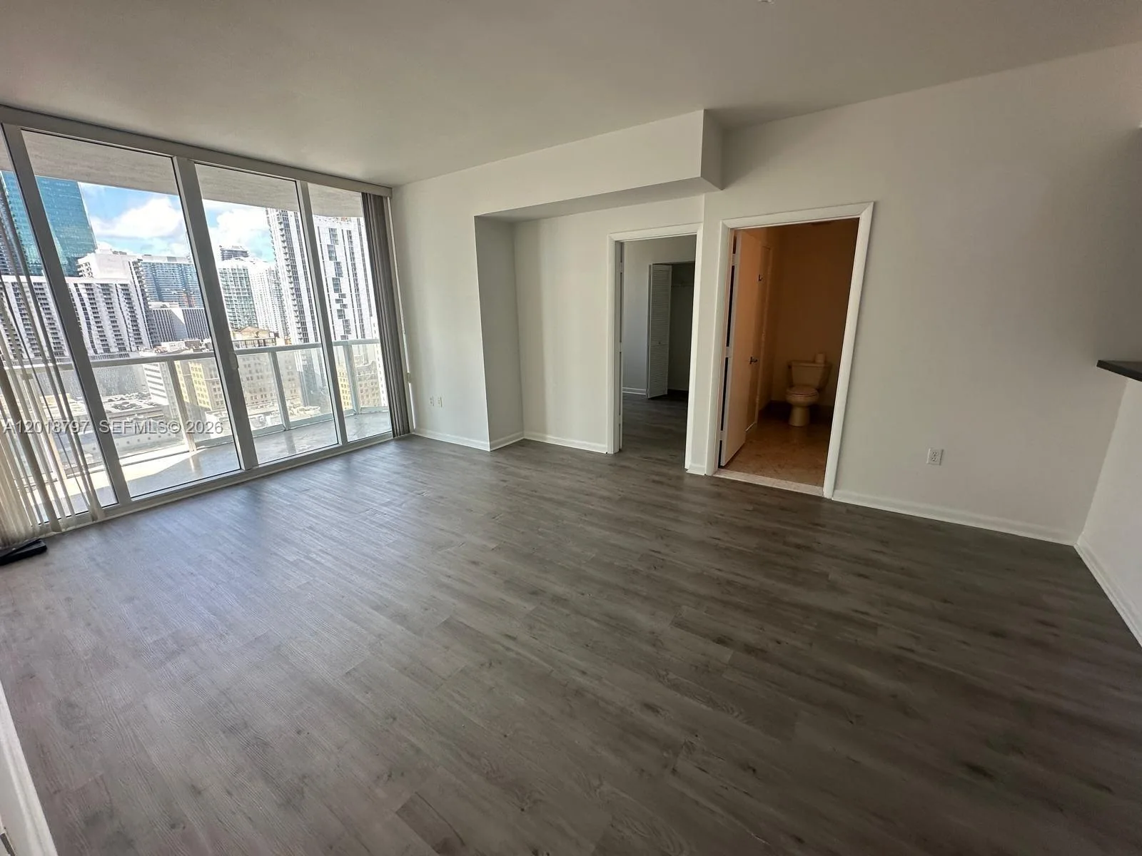 244 Biscayne Blvd # 1910, Miami, FL 33132