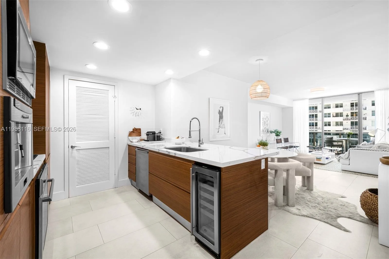5875 Collins Ave # 906, Miami Beach, FL 33140 photo 4