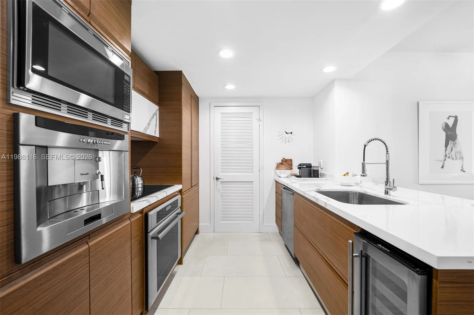 5875 Collins Ave # 906, Miami Beach, FL 33140 photo 5