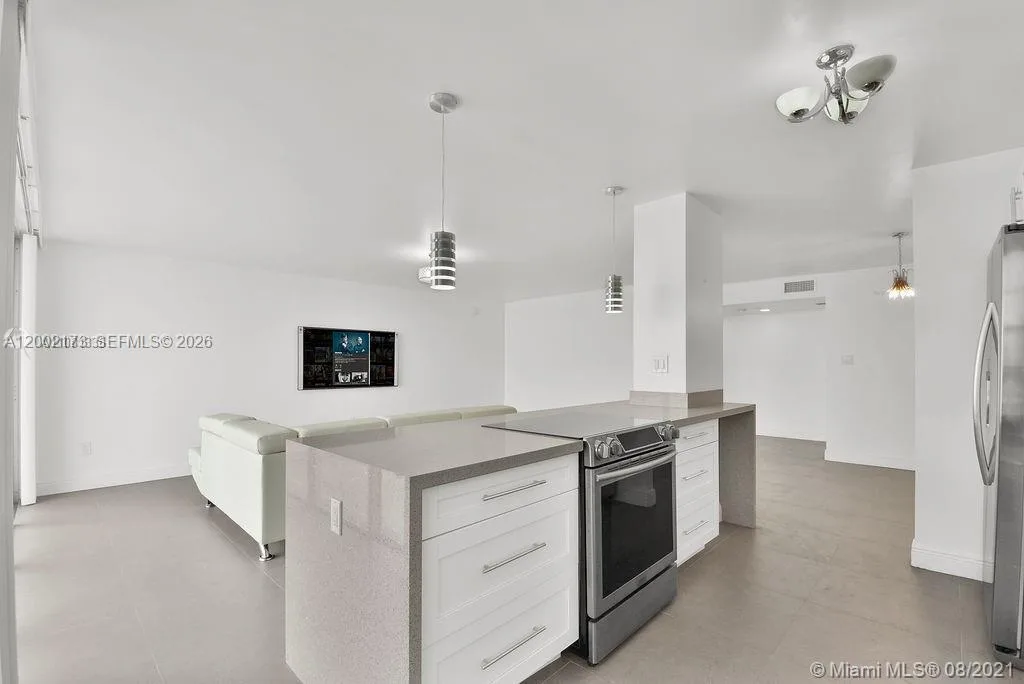 18041 Biscayne Blvd # 801, Aventura, FL 33160 photo 11