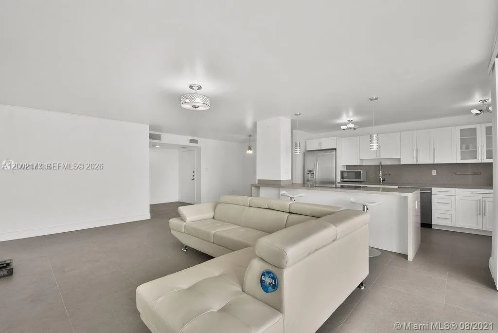 18041 Biscayne Blvd # 801, Aventura, FL 33160 photo 5