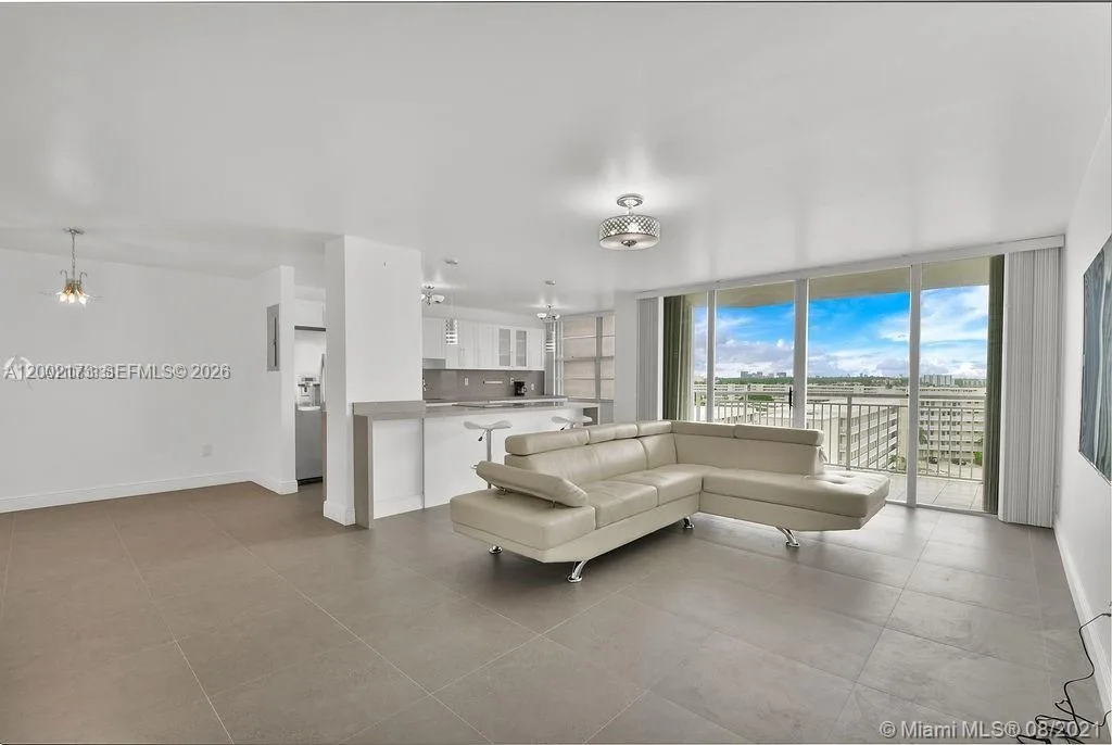 18041 Biscayne Blvd # 801, Aventura, FL 33160 photo 6