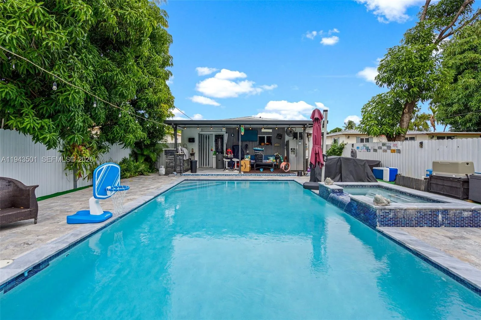 864 E 29th St, Hialeah, FL 33013 photo 12