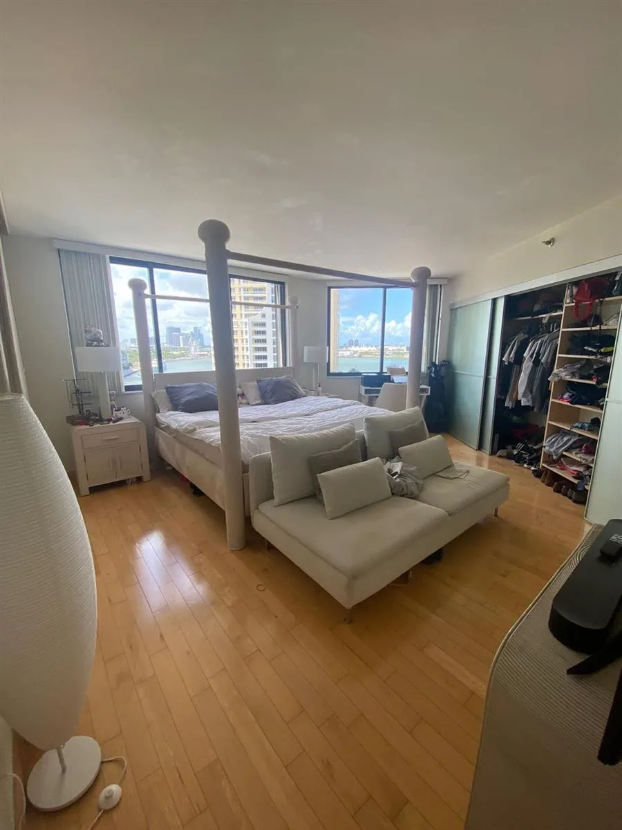 540 BRICKELL KEY Drive # 1214, Miami, FL 33131