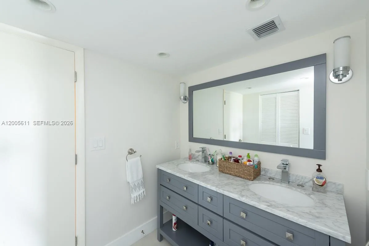 100 NE BAYVIEW DR # 226, Sunny Isles Beach, FL 33160 photo 11