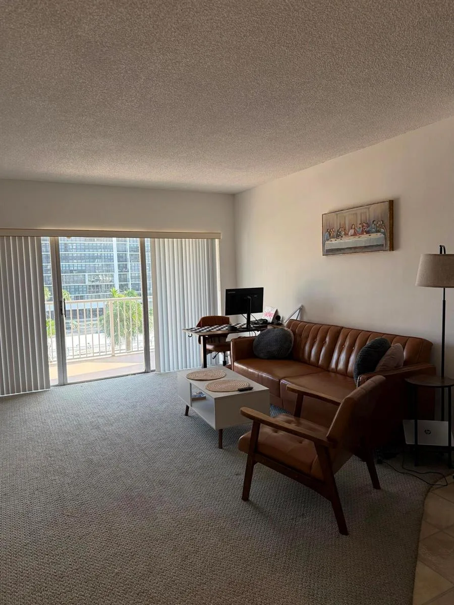 1985 S OCEAN Drive S # 3L, Hallandale Beach, FL 33009 photo 2