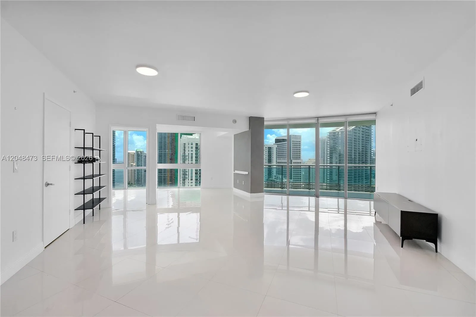 350 S Miami Ave # 3702, Miami, FL 33130 photo 4