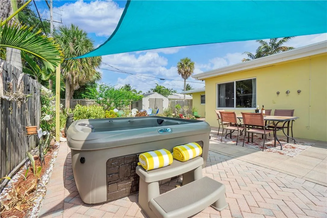161 SE 5th Court, Pompano Beach, FL 33060 photo 2