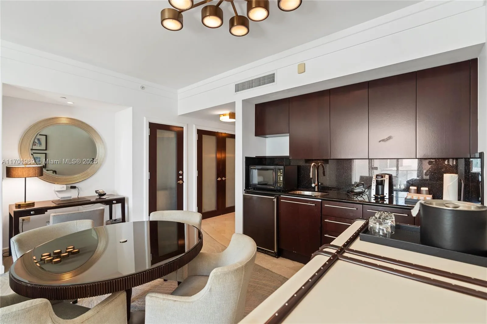 4391 Collins Ave # 719, Miami Beach, FL 33140 photo 12