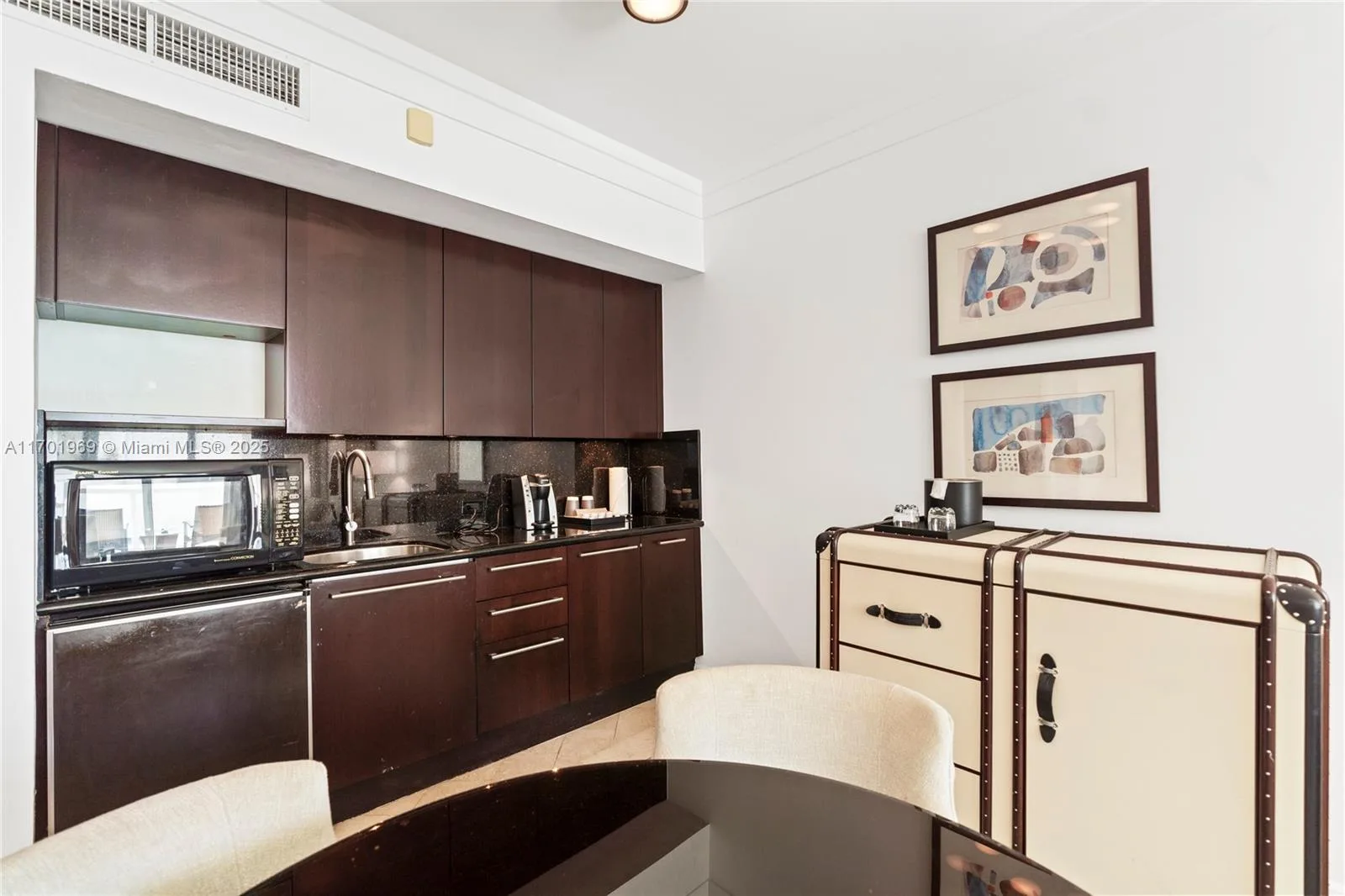 4391 Collins Ave # 719, Miami Beach, FL 33140 photo 13