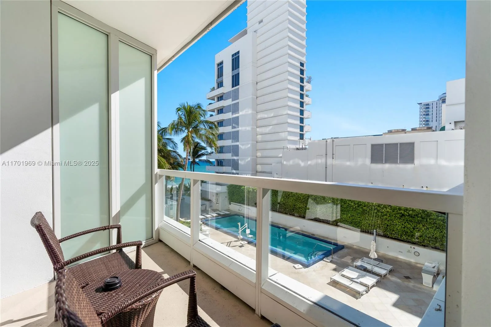 4391 Collins Ave # 719, Miami Beach, FL 33140 photo 2