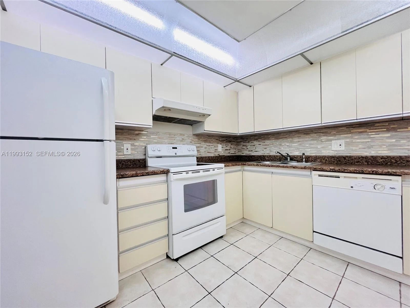 2500 Parkview Dr # 1803, Hallandale Beach, FL 33009 photo 6