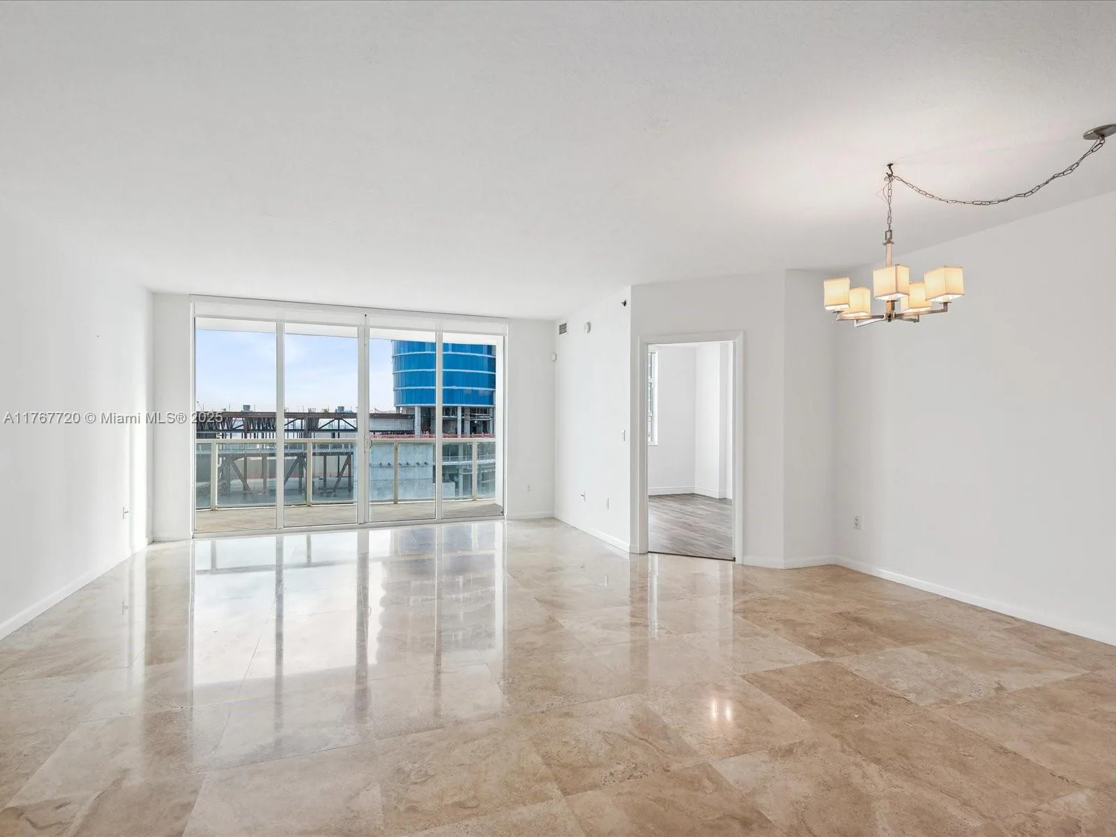 Port Condo – photo 18