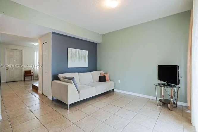10806 SW 240th Ln, Homestead, FL 33032 photo 4