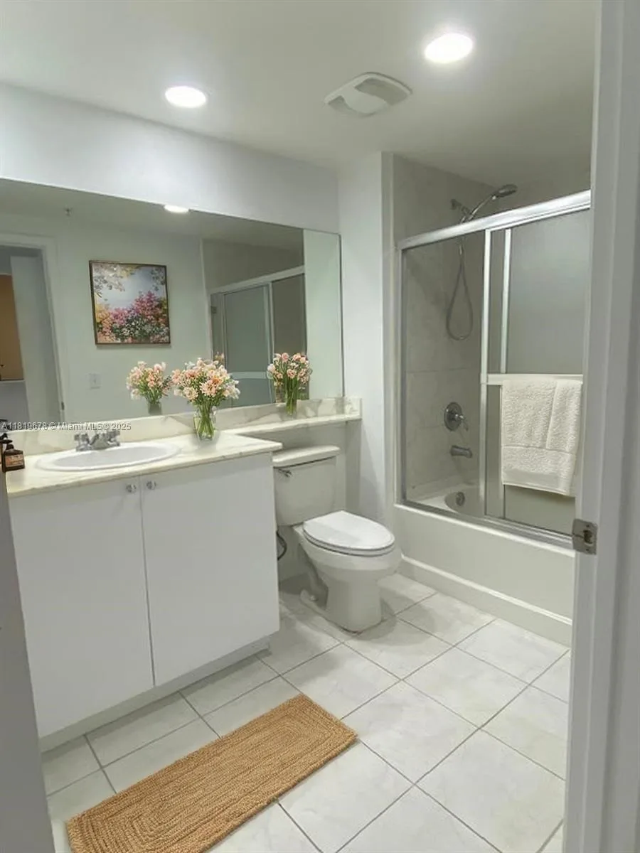 2775 NE 187th St # 407, Aventura, FL 33180 photo 4