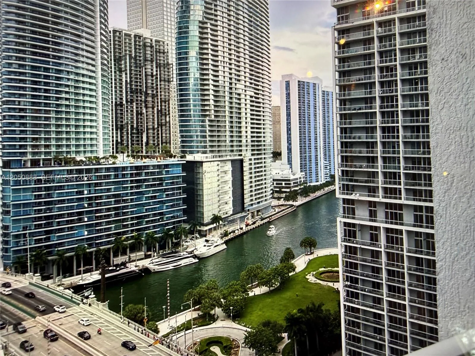 500 Brickell Ave # 2003, Miami, FL 33131