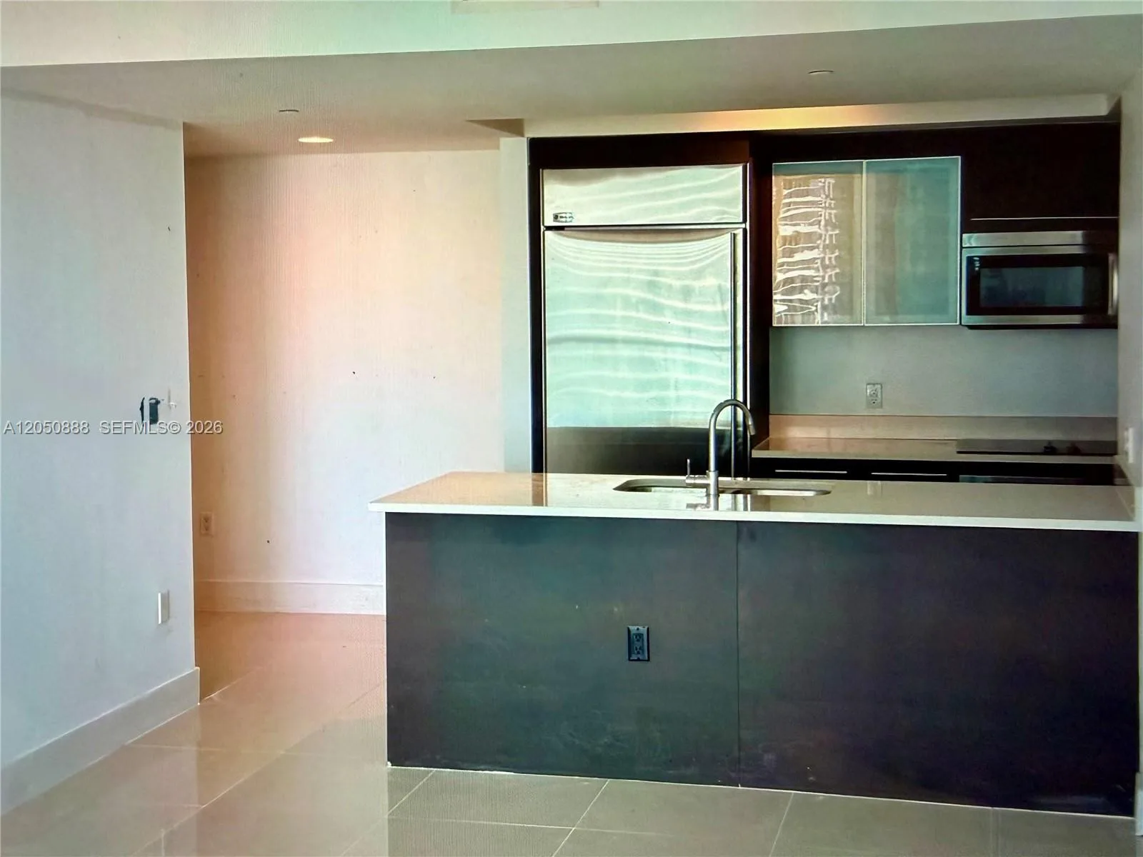 500 Brickell Ave # 2003, Miami, FL 33131 photo 3