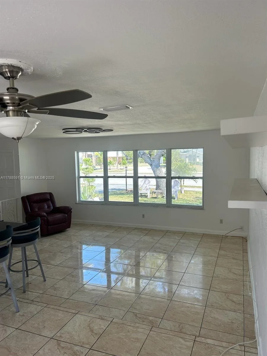 4020 Country Club # 0, Cape Coral, FL 33904 photo 4