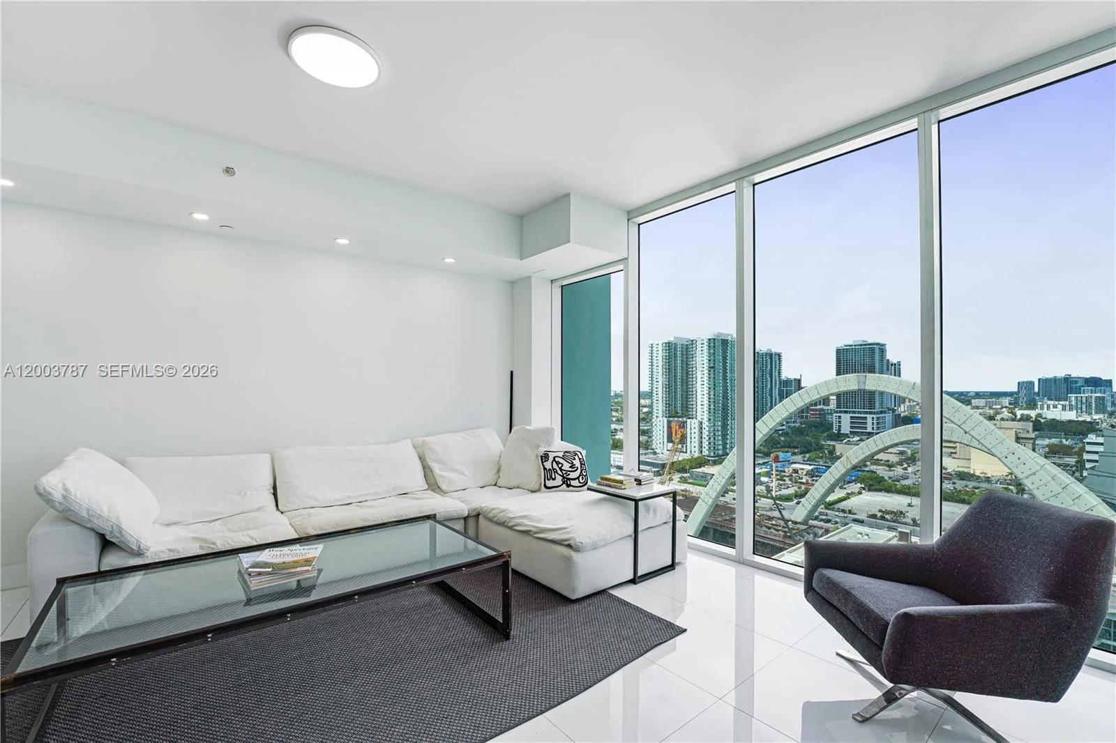 1040 Biscayne Blvd # 1905, Miami, FL 33132 photo 2