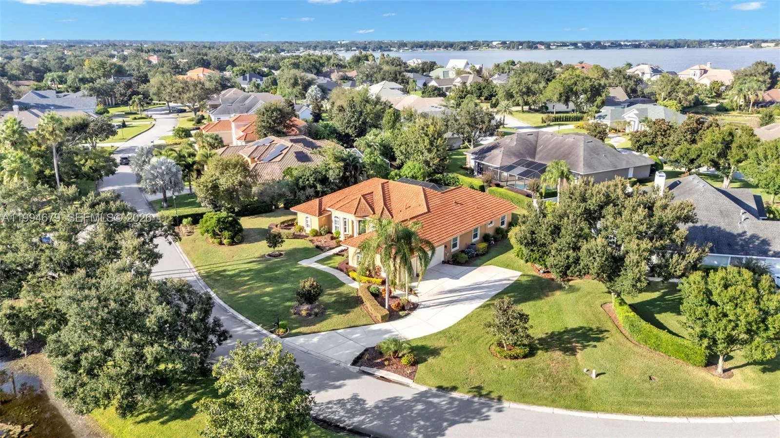 237 Mclean Point, Winter Haven, FL 33884 photo 3